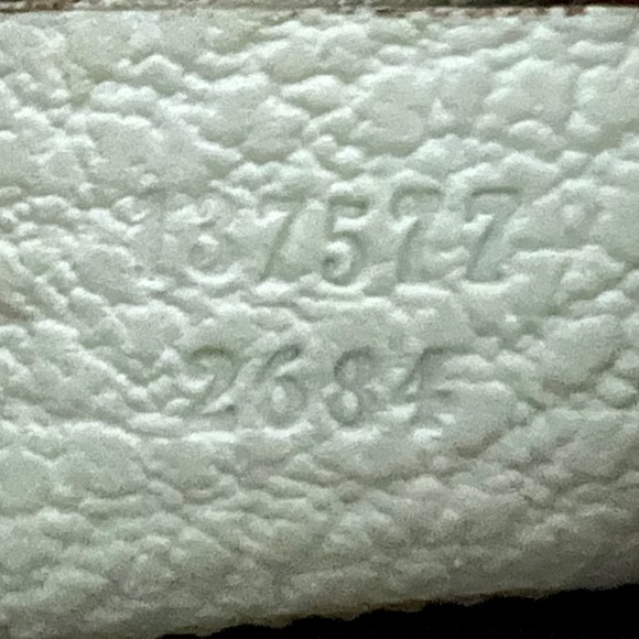 Gucci satchel good condition and well-preserved interior. - Picture 7 of 8